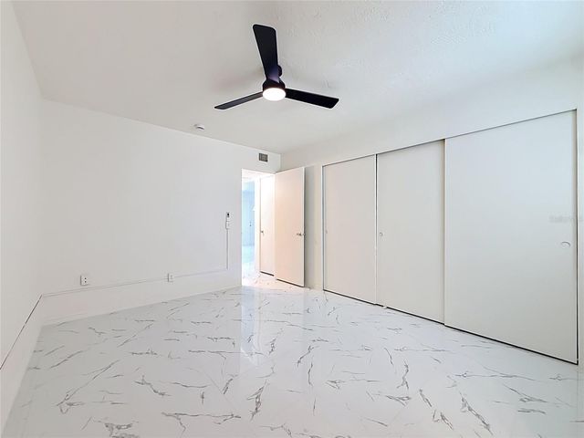 4295 58TH WAY N 1604, Kenneth City, FL 33709