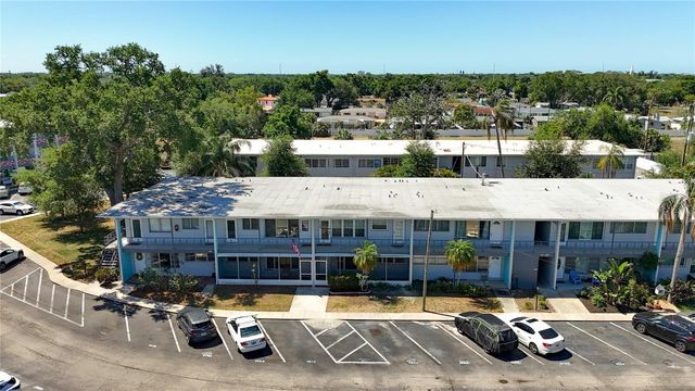 4295 58TH WAY N 1604, Kenneth City, FL 33709