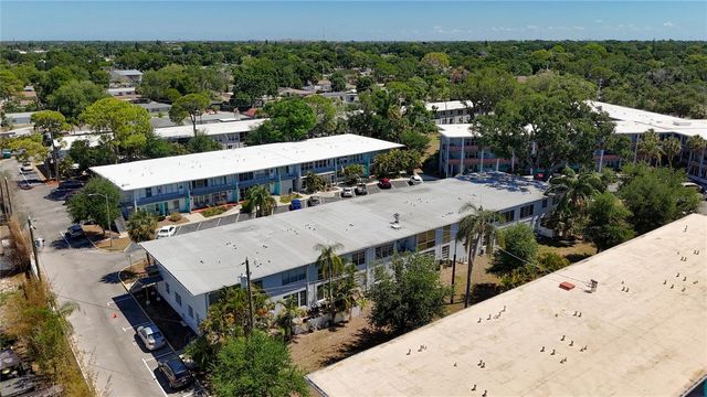 4295 58TH WAY N 1604, Kenneth City, FL 33709