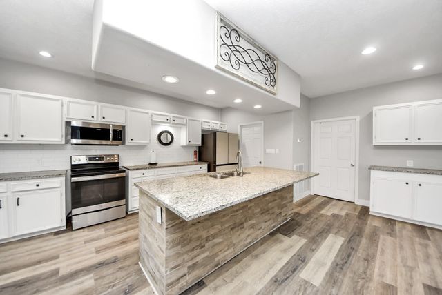 16419 Old Coach Road, Stagecoach, TX 77355