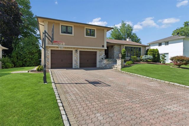 51 Dogwood Road, Searingtown, NY 11507