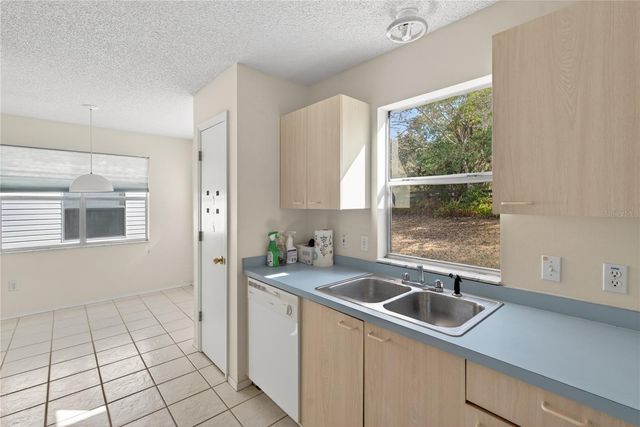 242 JUAREZ WAY, Lady Lake, FL 32159