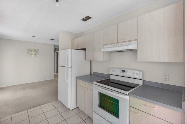 242 JUAREZ WAY, Lady Lake, FL 32159