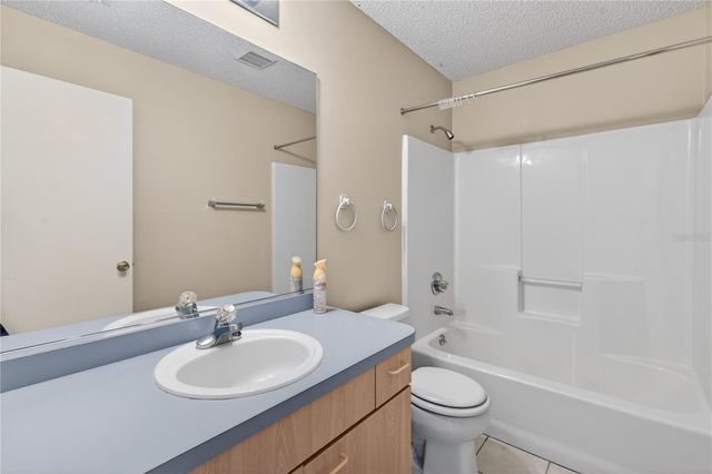 242 JUAREZ WAY, Lady Lake, FL 32159