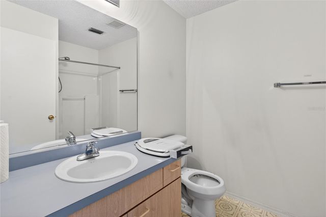 242 JUAREZ WAY, Lady Lake, FL 32159