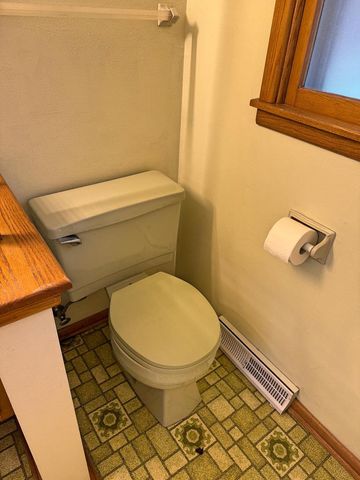 351 Hialeah DRIVE, Racine, WI 53402