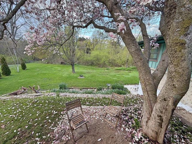 351 Hialeah DRIVE, Racine, WI 53402