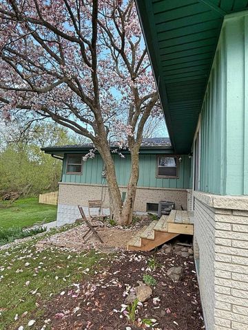 351 Hialeah DRIVE, Racine, WI 53402
