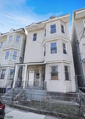 426 S 17Th St, Newark City, NJ 07103