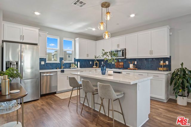 716 Sienna Way, Inglewood, CA 90301