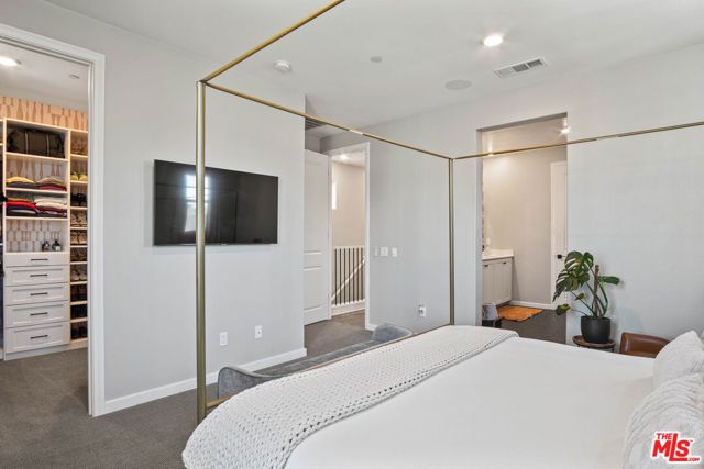 716 Sienna Way, Inglewood, CA 90301