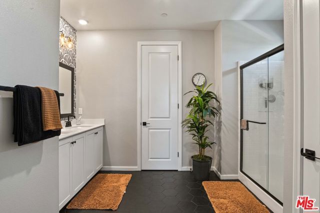 716 Sienna Way, Inglewood, CA 90301