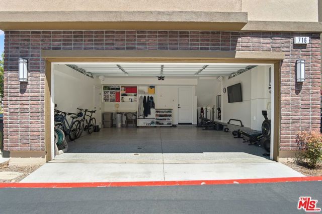 716 Sienna Way, Inglewood, CA 90301