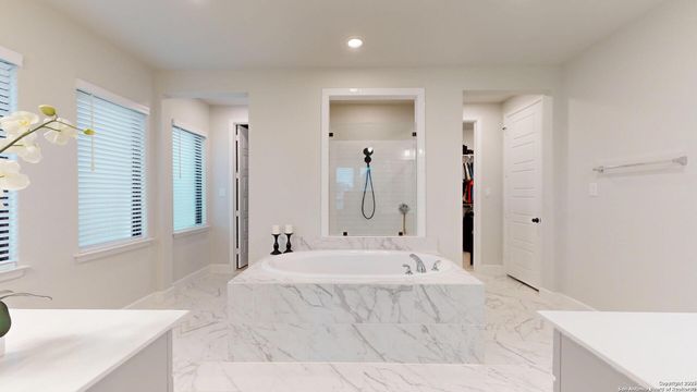 12302 Fort Anderson, San Antonio, TX 78245