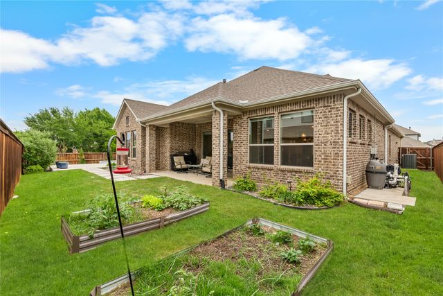2800 Garrett Drive, Highland Village, TX 75077