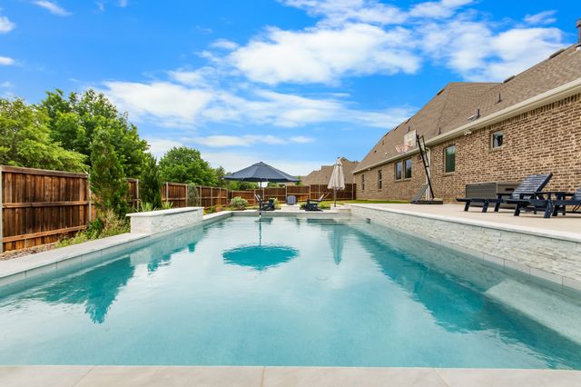 2800 Garrett Drive, Highland Village, TX 75077