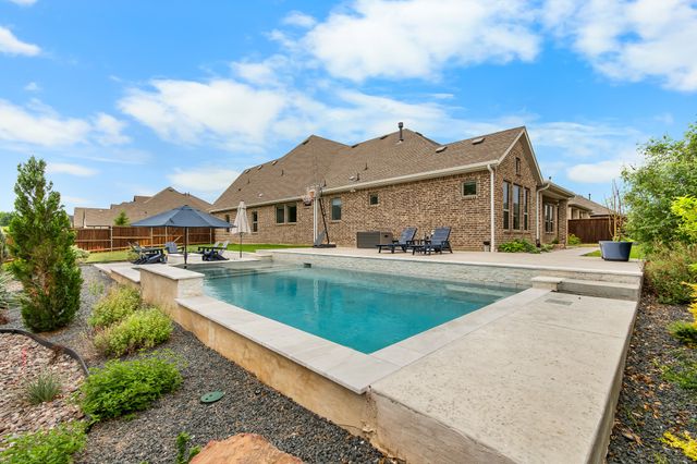 2800 Garrett Drive, Highland Village, TX 75077