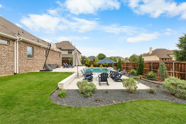 2800 Garrett Drive, Highland Village, TX 75077