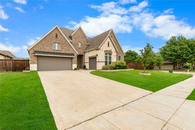 2800 Garrett Drive, Highland Village, TX 75077