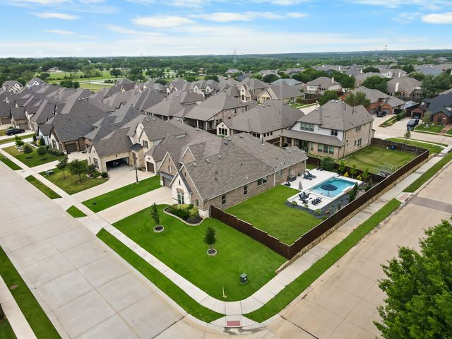 2800 Garrett Drive, Highland Village, TX 75077