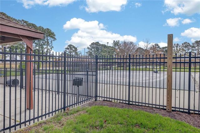 828 Maitland DR, Virginia Beach, VA 23454