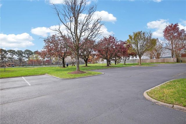 828 Maitland DR, Virginia Beach, VA 23454