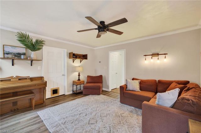 828 Maitland DR, Virginia Beach, VA 23454