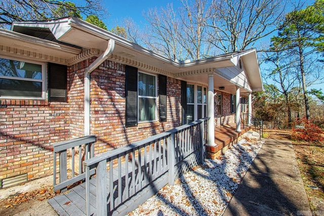 14 Birchwood Circle, Little Rock, AR 72211