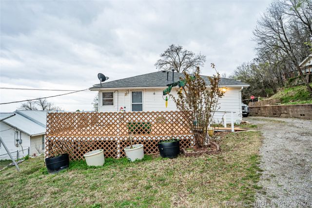 920 N Main Street, Barnsdall, OK 74002