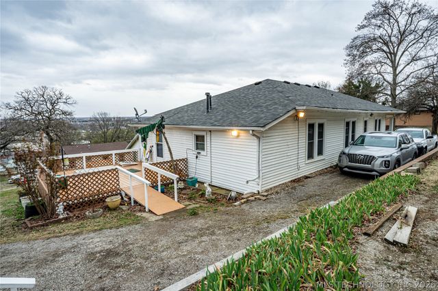 920 N Main Street, Barnsdall, OK 74002