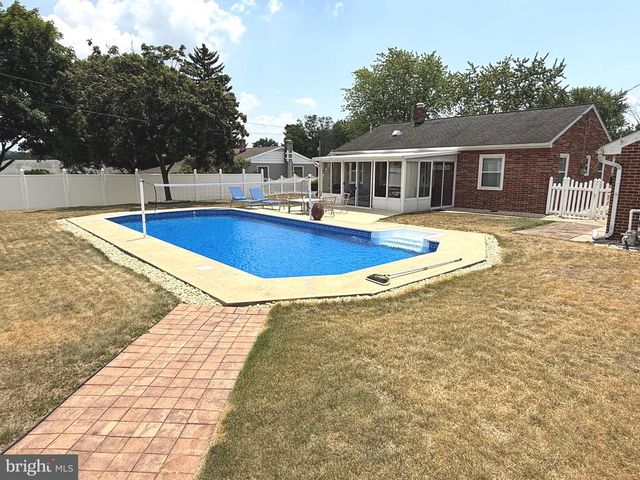 339 RIDGE AVE, Middletown, PA 17057