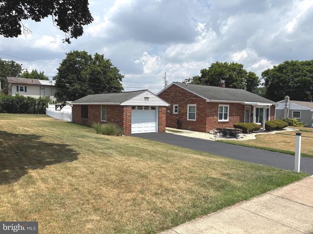 339 RIDGE AVE, Middletown, PA 17057