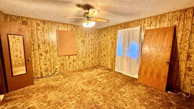 801 High Street, Newcastle, TX 76372