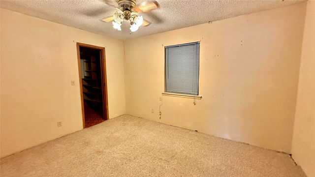 801 High Street, Newcastle, TX 76372