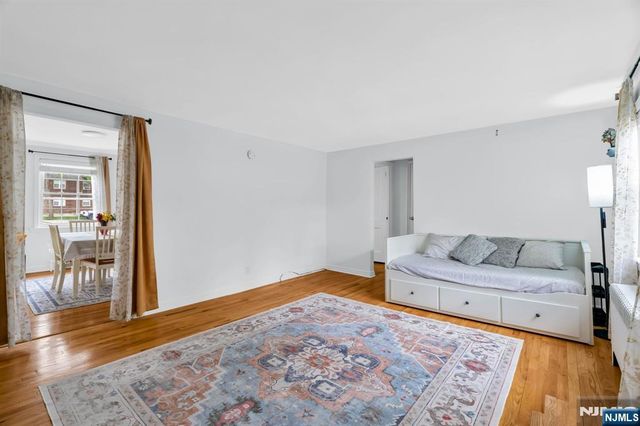 10 Clark Court, Rutherford, NJ 07070
