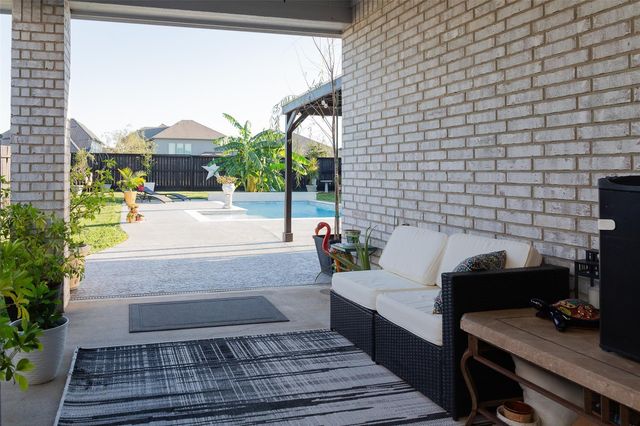 385 Weimer Lagoon Road, La Porte, TX 77571