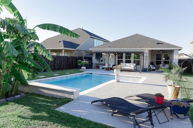 385 Weimer Lagoon Road, La Porte, TX 77571