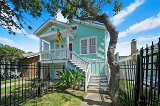 4213 Avenue T 1/2, Galveston, TX 77550