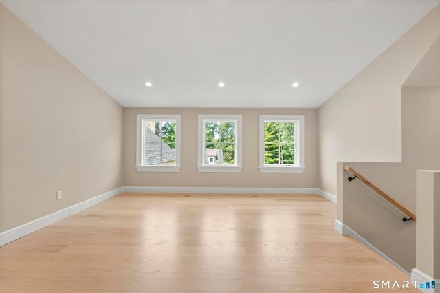 48 Old Farm Road, Wilton, CT 06897