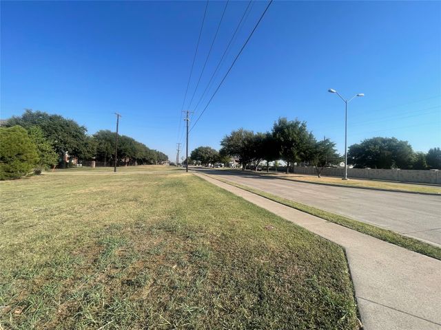 924 Walters Drive, Cedar Hill, TX 75104