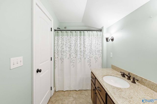 110 Cricket Lane, Boaz, AL 35956