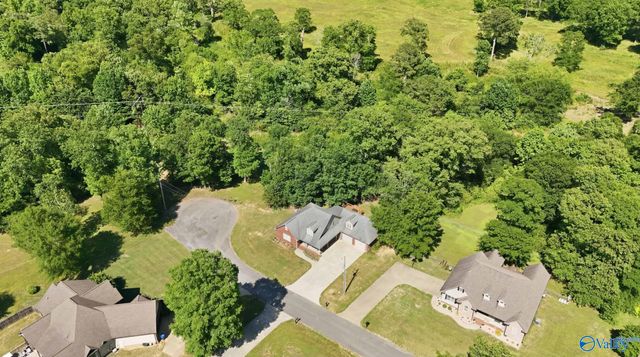 110 Cricket Lane, Boaz, AL 35956