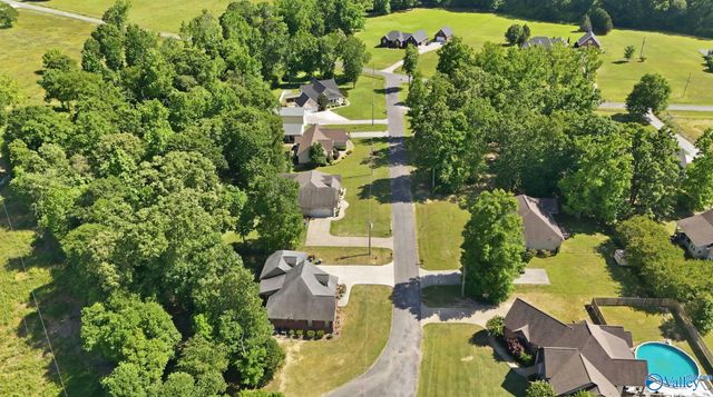 110 Cricket Lane, Boaz, AL 35956