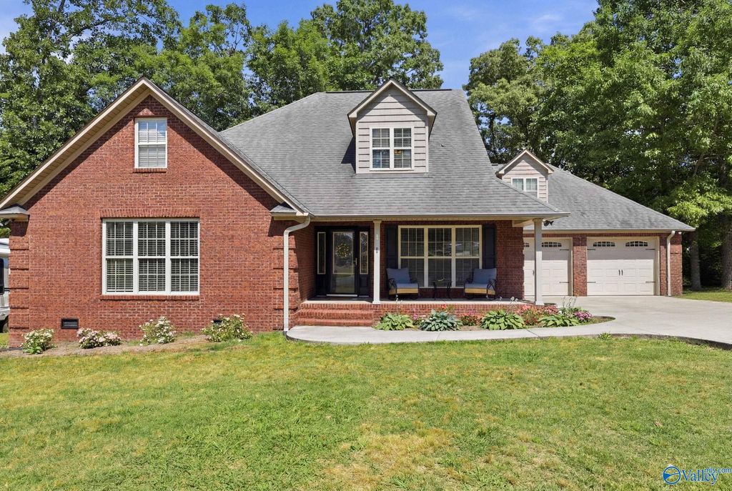 110 Cricket Lane, Boaz, AL 35956
