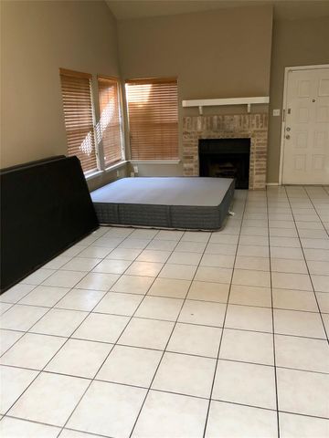 2611 Grants Lake Boulevard 205, Sugar Land, TX 77479