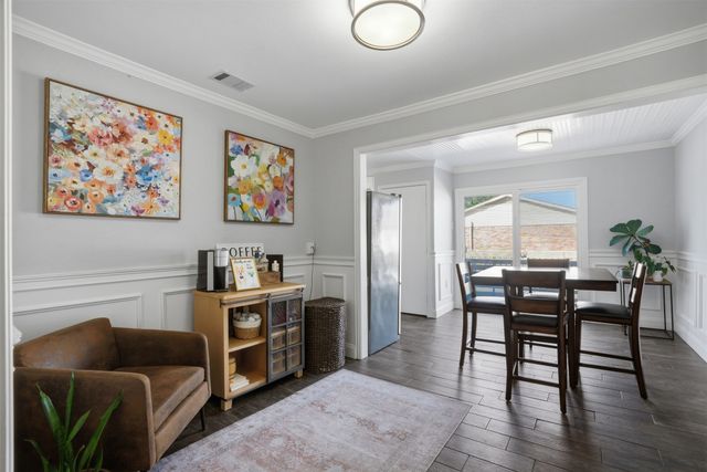 5805 Birchbrook Drive 201, Dallas, TX 75206