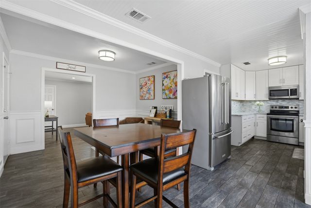 5805 Birchbrook Drive 201, Dallas, TX 75206