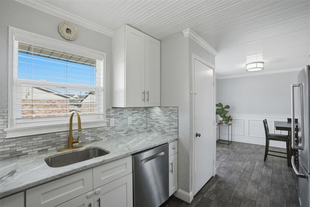 5805 Birchbrook Drive 201, Dallas, TX 75206