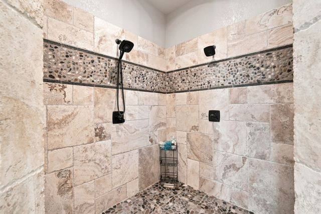 361 Crosswind Drive, Waxahachie, TX 75167