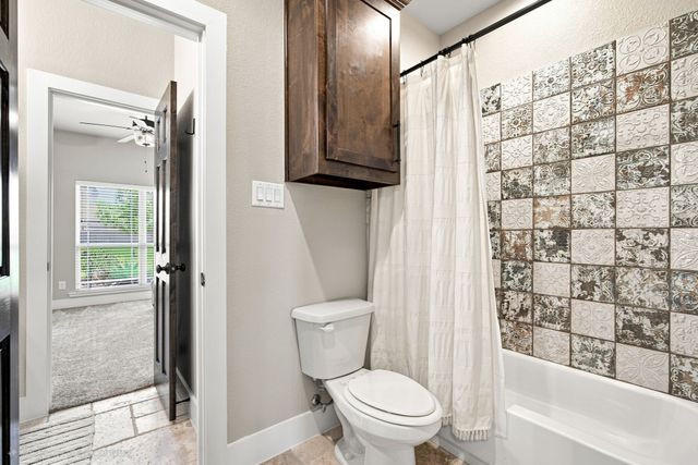 361 Crosswind Drive, Waxahachie, TX 75167